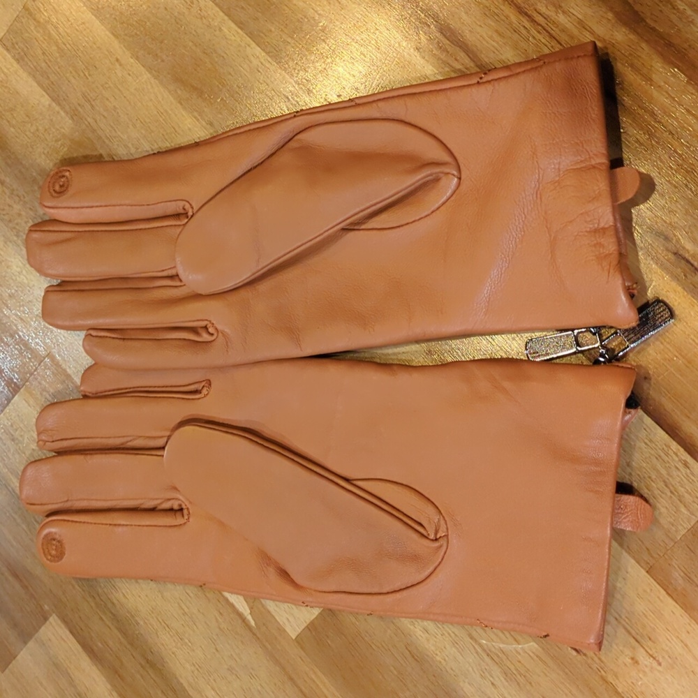 SOLD - Chico's 100% camel brown leather smart touch side zipper size medium - Picture 4 of 10